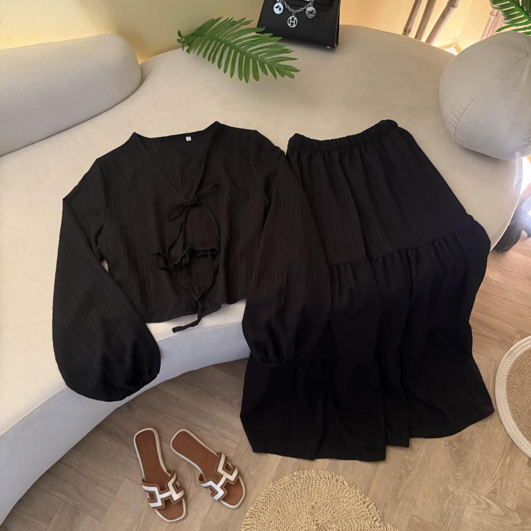 1 Top and Skirt Set - Image 1